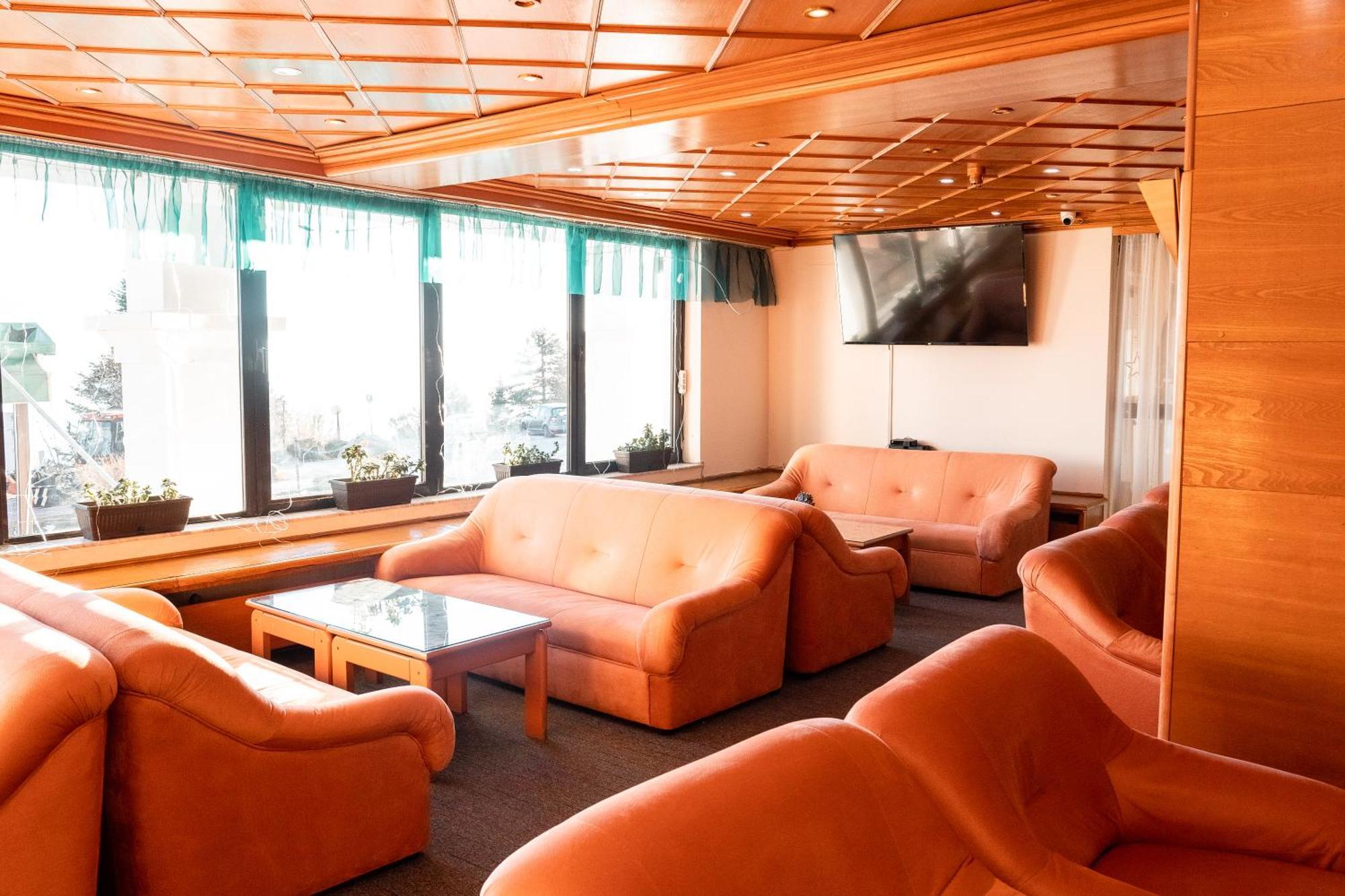 Hotel Molika Magarevo Екстериор снимка